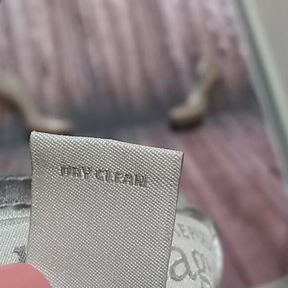 Banana Republic Silk-blend Animal Print dress Size 4 - Picture 6 of 8